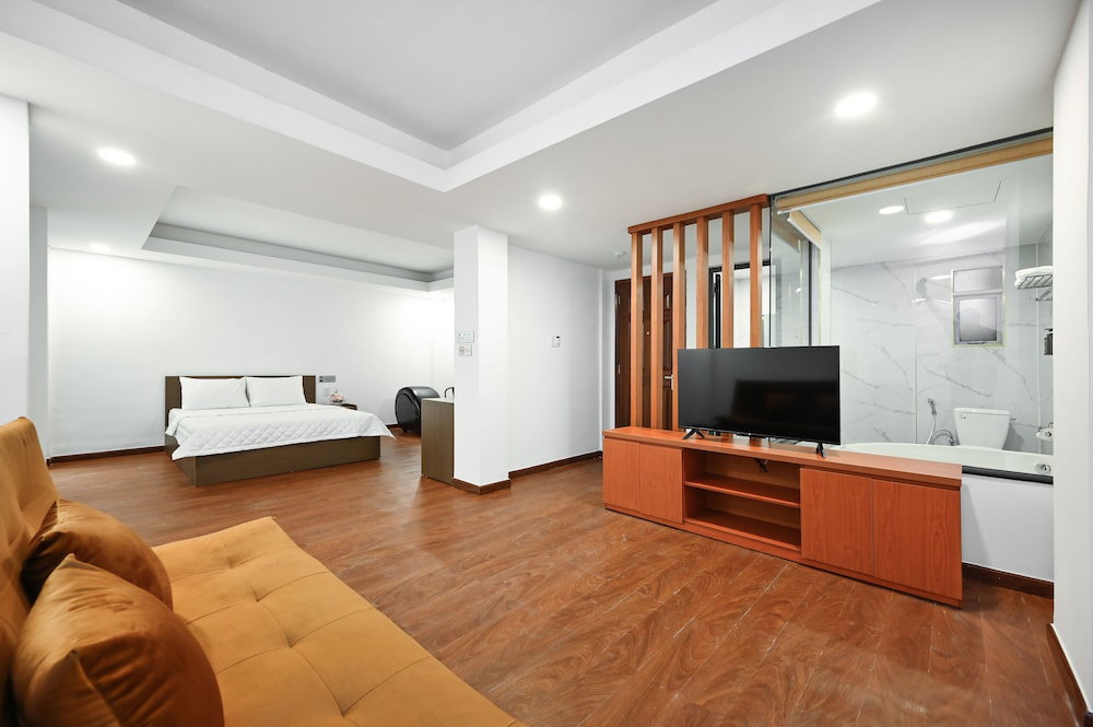 Hotel Yoko Airport Saigon Hotel