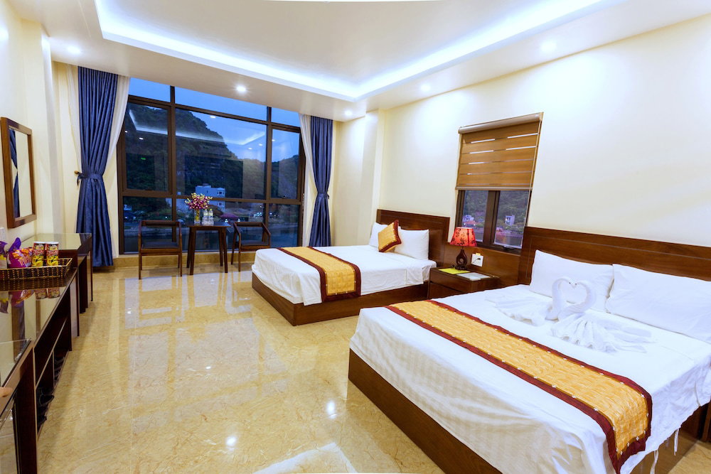 Aroma Cat Ba Sea View Hotel