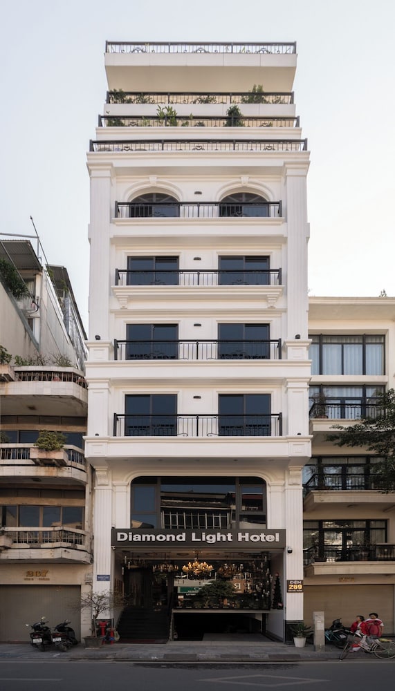 Hotel Diamond Light Hotel