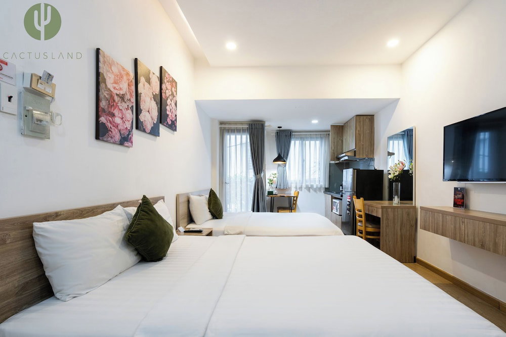 Cactusland Hotel & Apartment