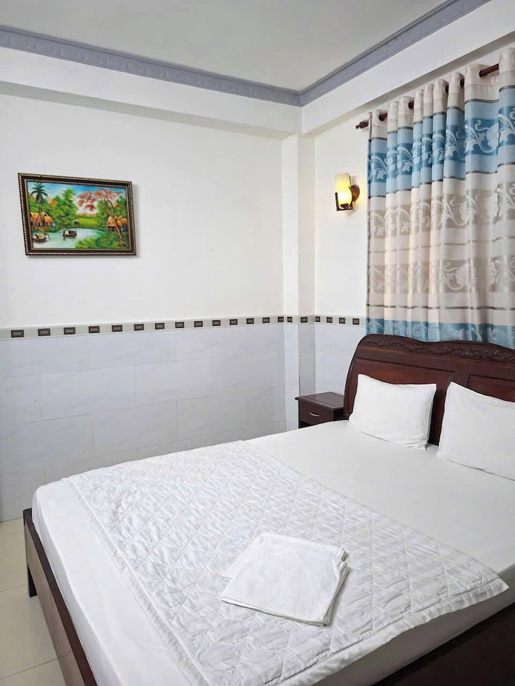 Hoang Long Hotel Sg By Bay Luxury