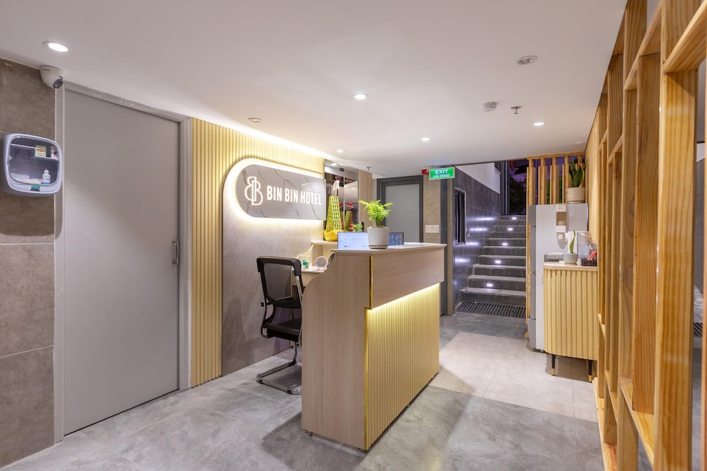 Bin Bin Hotel 18 - Near Thu Thiem Villa Park