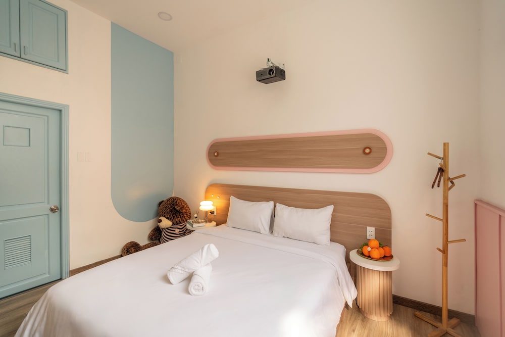 Cham's Hotel & Homestay