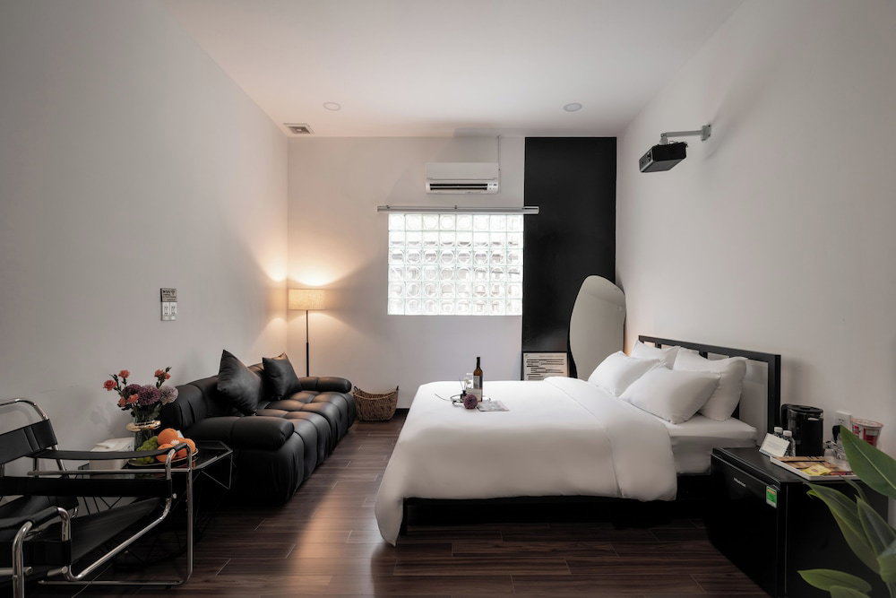 Cham's Hotel & Homestay