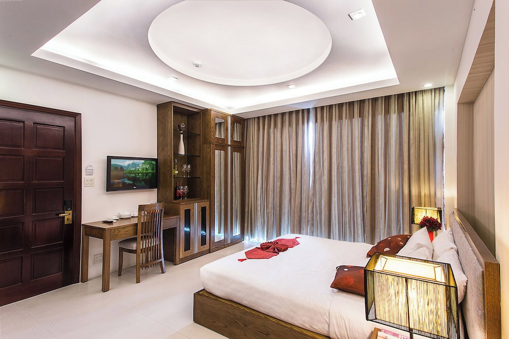 Valentine Hotel