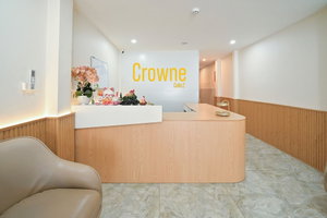 Hotel Crowne Cafe 2 - Ky Con cazare Quan Bon