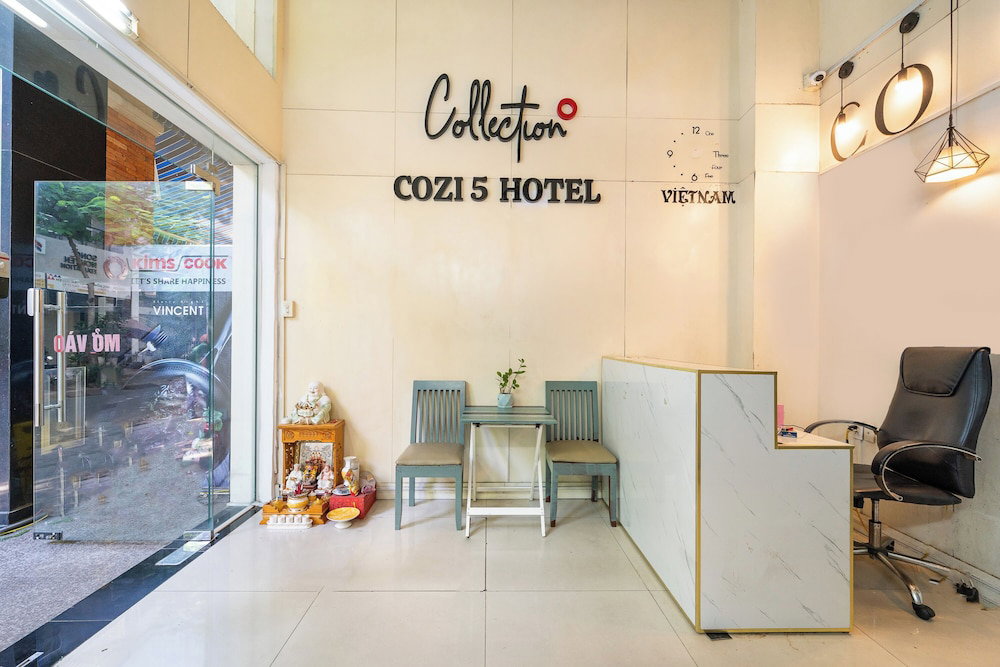 Collection O Cozy 5 Hotel - Near Secc