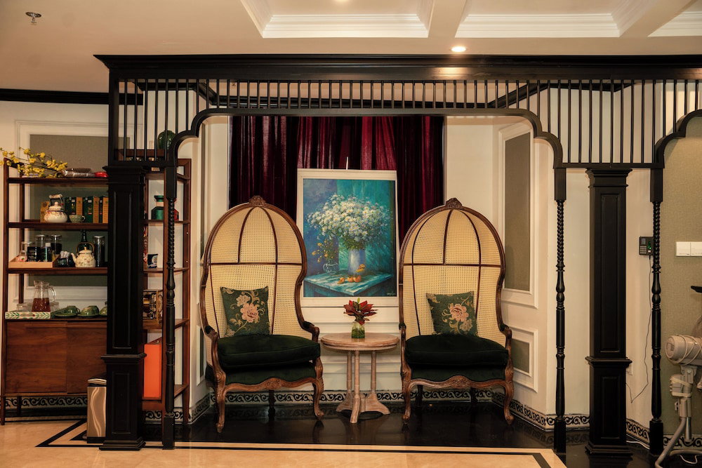 Nature Hotel - Ba Dinh