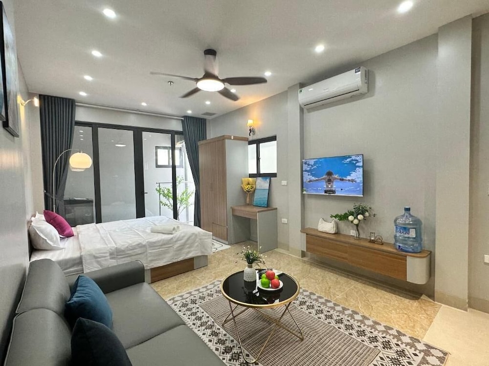 Hoang Long Apartment