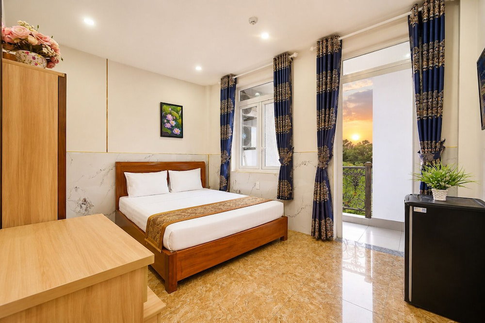 Hotel Yoyo Airport Saigon Hotel