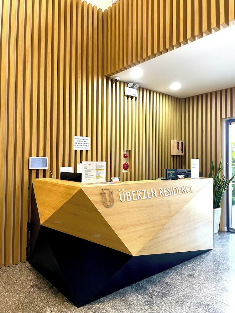 Uberzen Residence Hotel