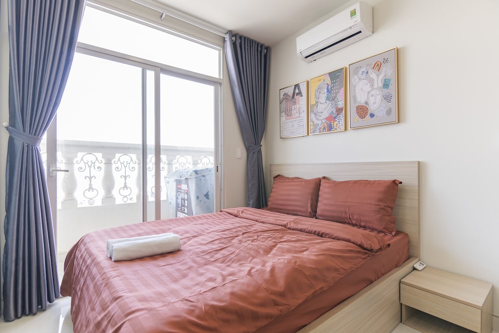 Le Places The Grand Riverside Saigon Apartment