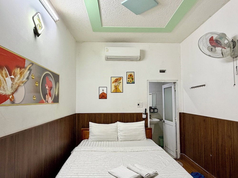 Hoa Nang Mai Hotel