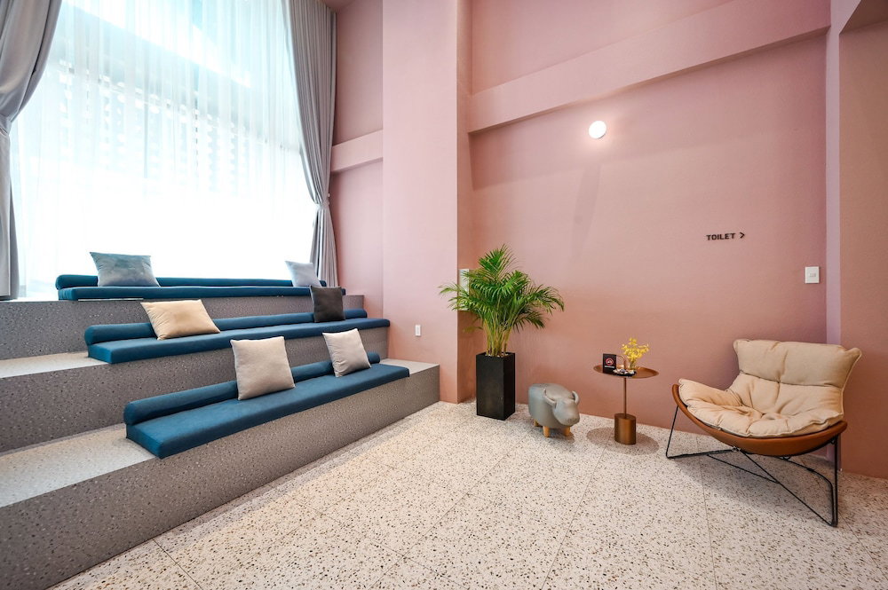 Brown Dot Hotel Saigon Airport
