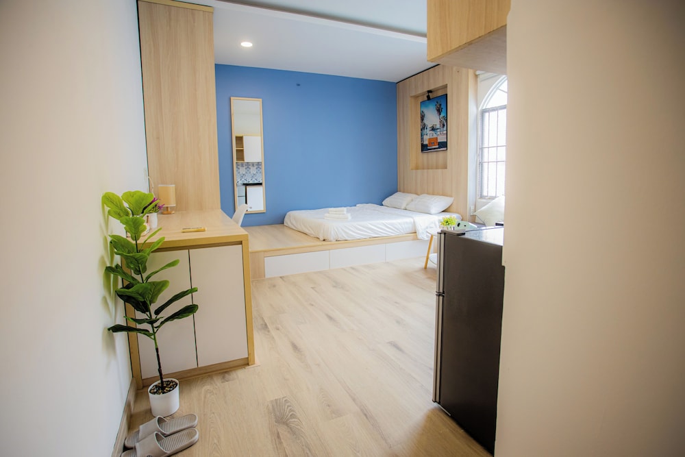 Avora Cong Quynh Hostel & Apartment