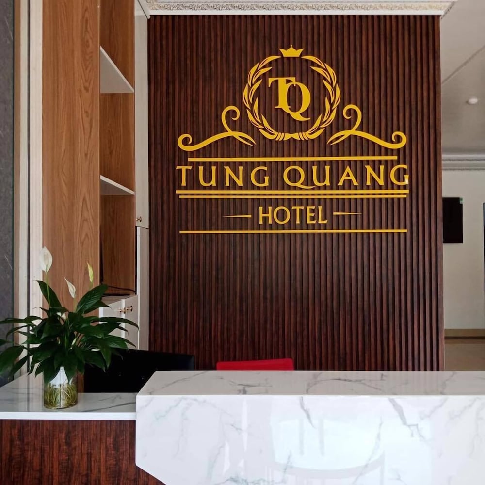 Tung Quang Hotel