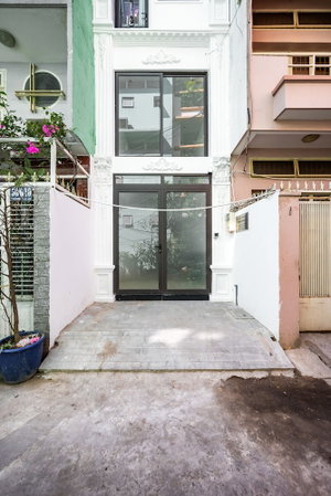 Hotel Cozrum Homes - Winter Corner cazare Quan Phu Nhuan