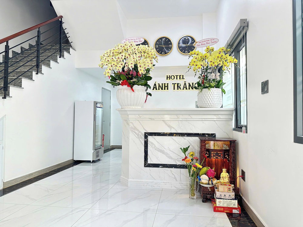 Ánh Trăng Luxury Hotel