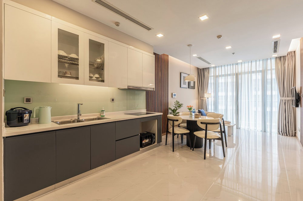 Bizport Serviced Apartment Housinghcmc