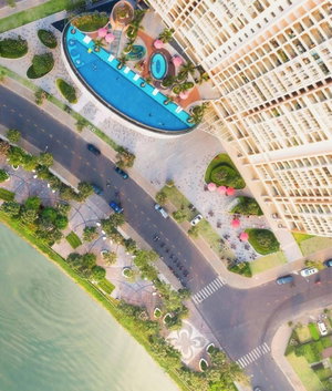 Hotel The Peak Serviced Apartment cazare Quan Bay