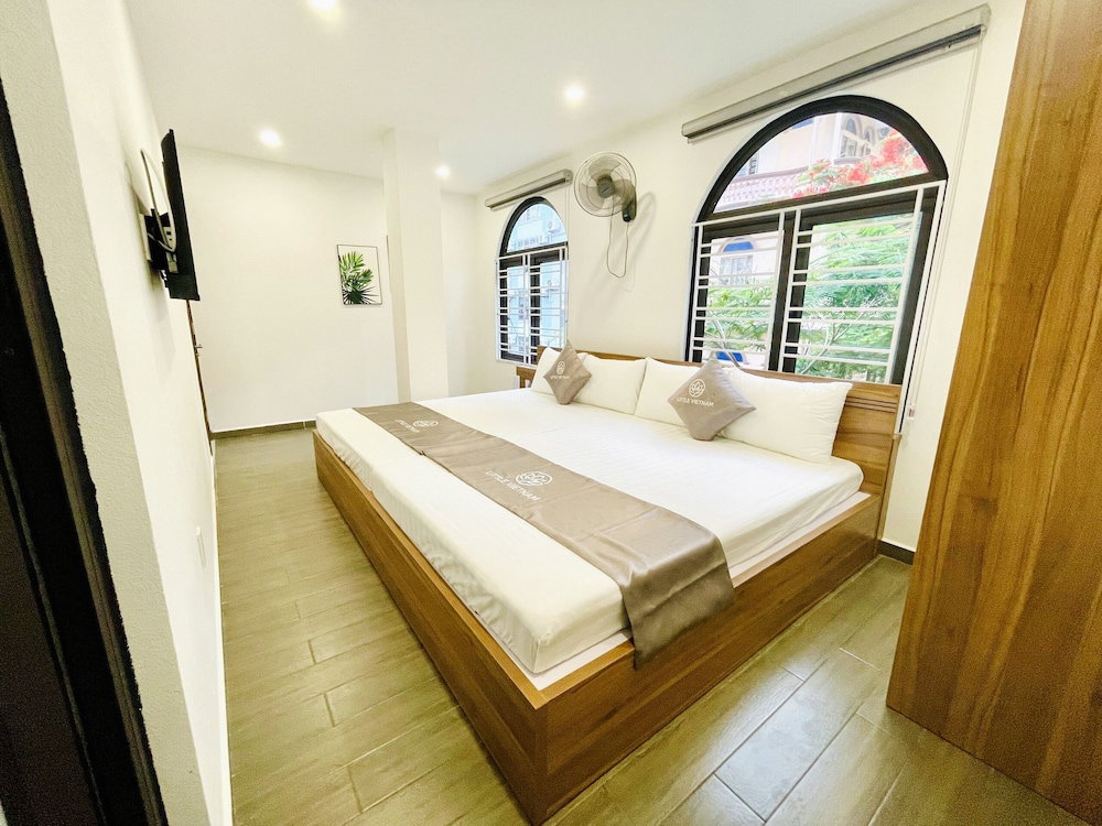 Little Vietnam Hotel - Cat Ba