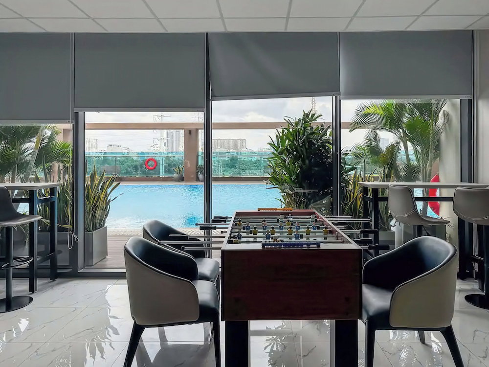 Eco Green Saigon - Free Gym & Pool