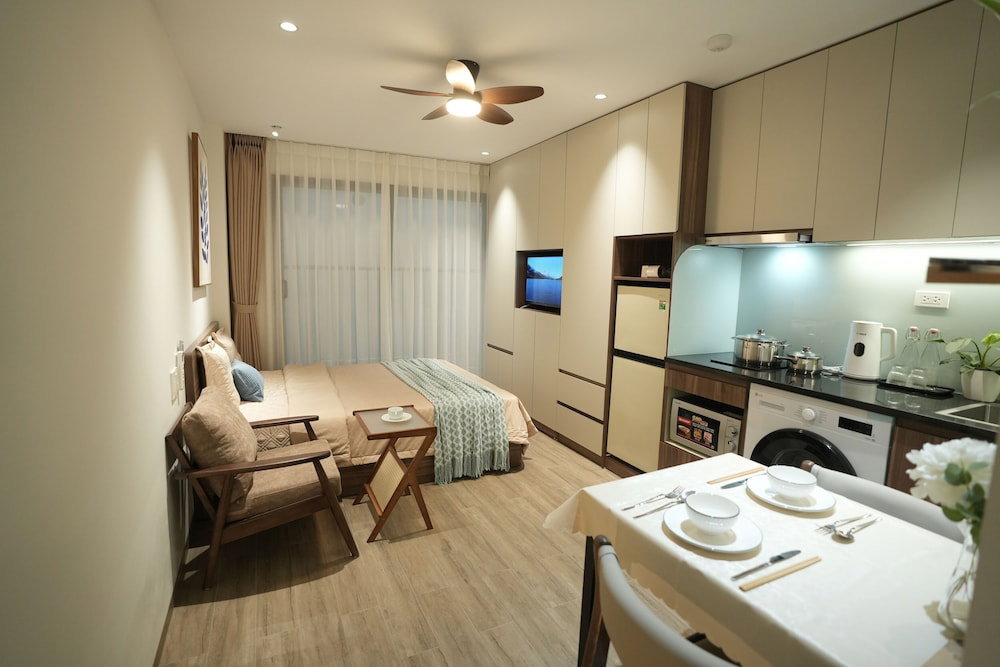 Hanoi Aurelia Stay