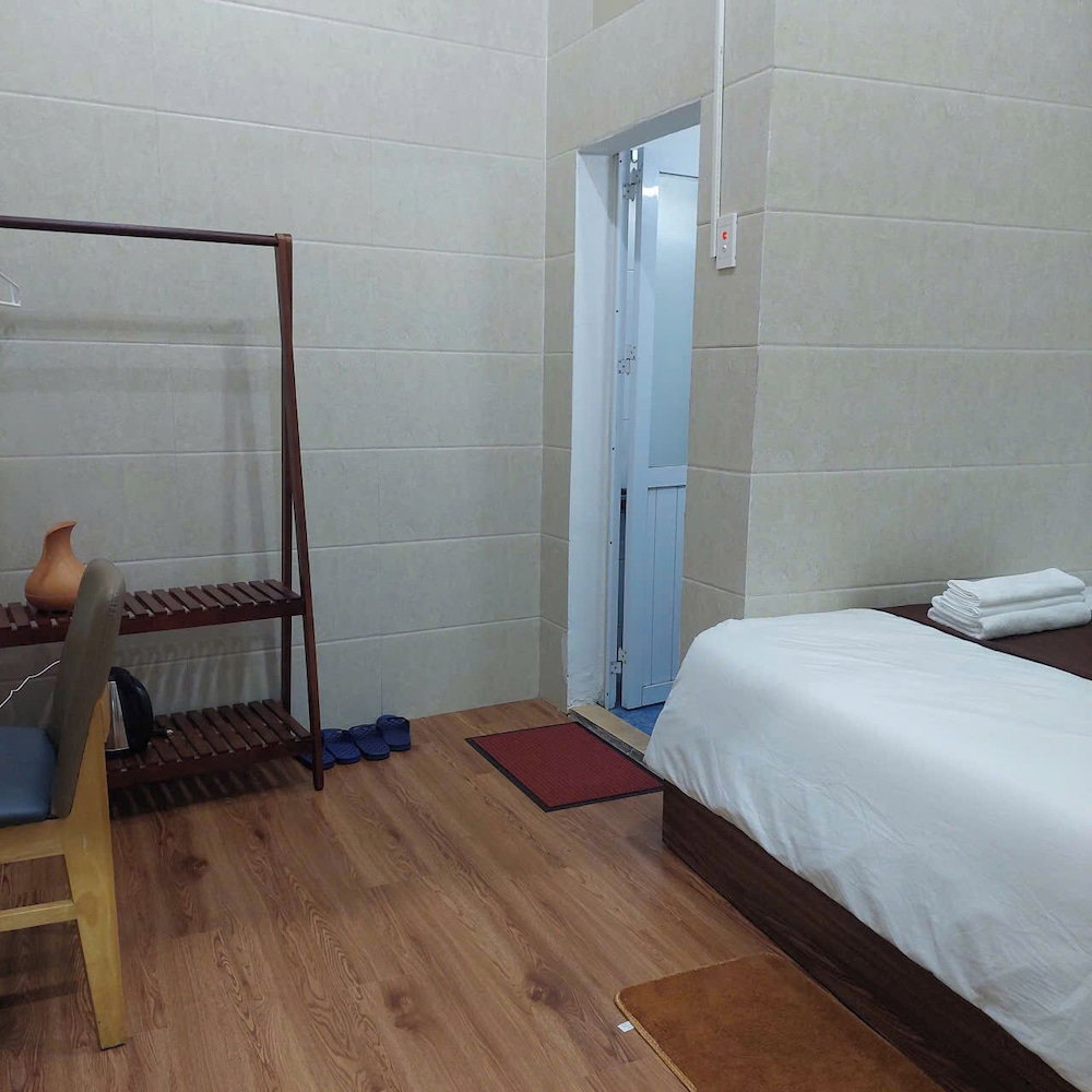 Hotel Omeli Homestay