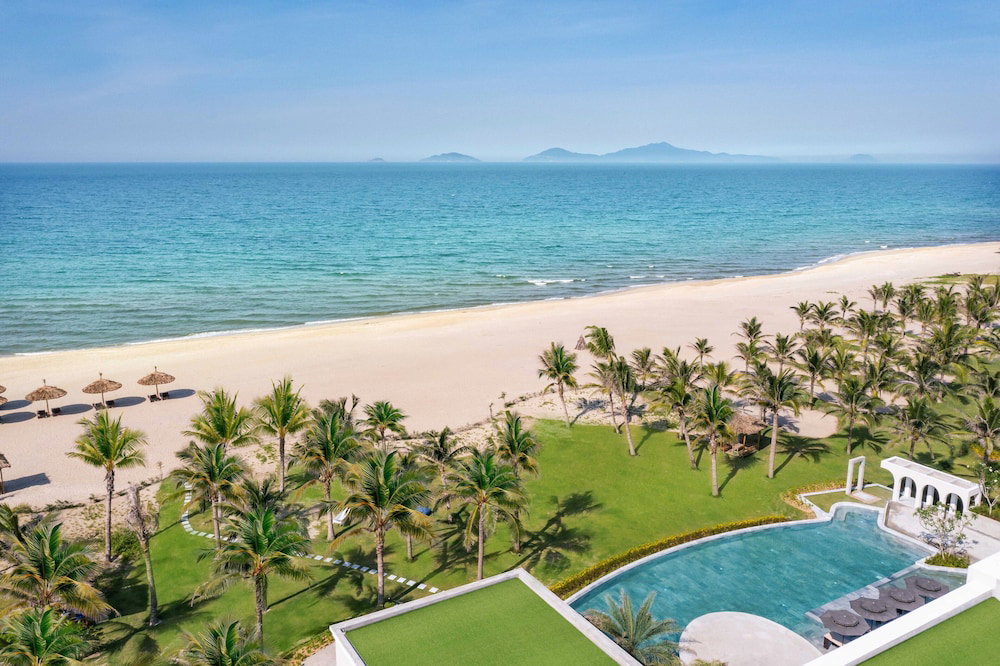Hotel Royal Beachfront Resort & Spa Hoi An Danang