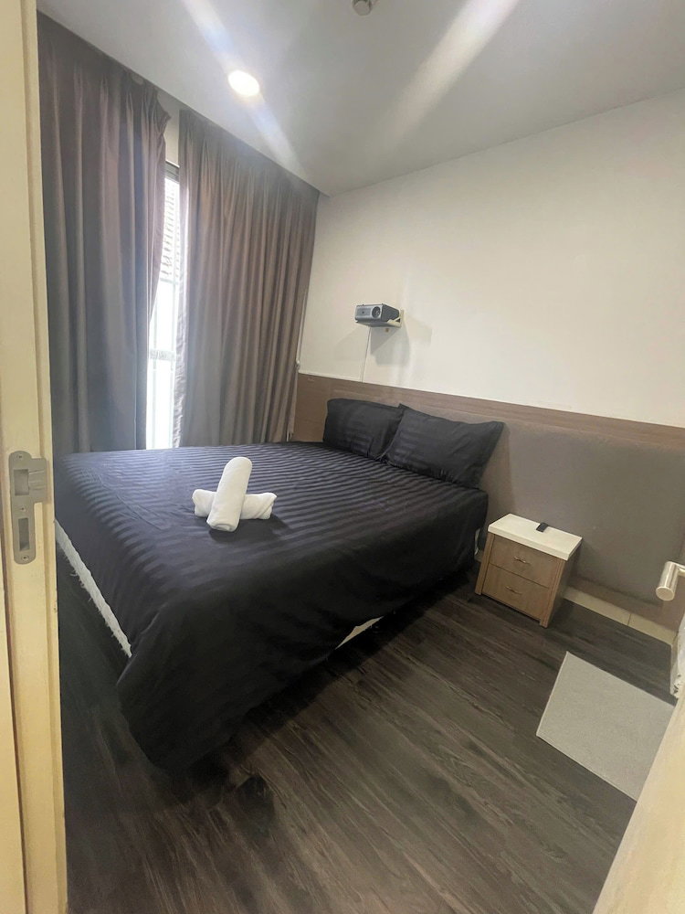 Uhouse - Melia Thao Dien Hotel & Apartment