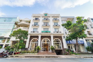 Hotel Collection O Emerald Luxury Apartment - Near Secc cazare Quan Bon
