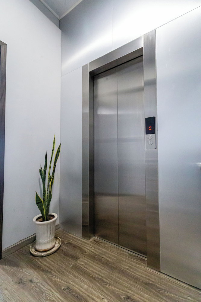 Hotel Awenasa By Livinginn