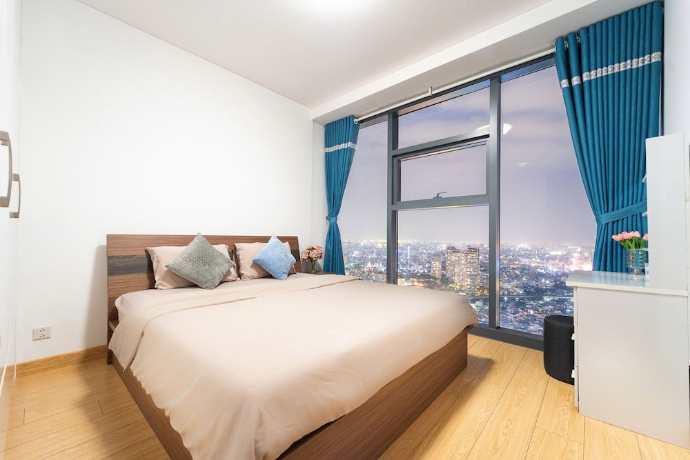 Sunwah Pearl Suites