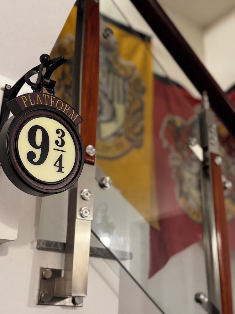 Hotel The Hidden Hogwarts - Nearly Bui Vien