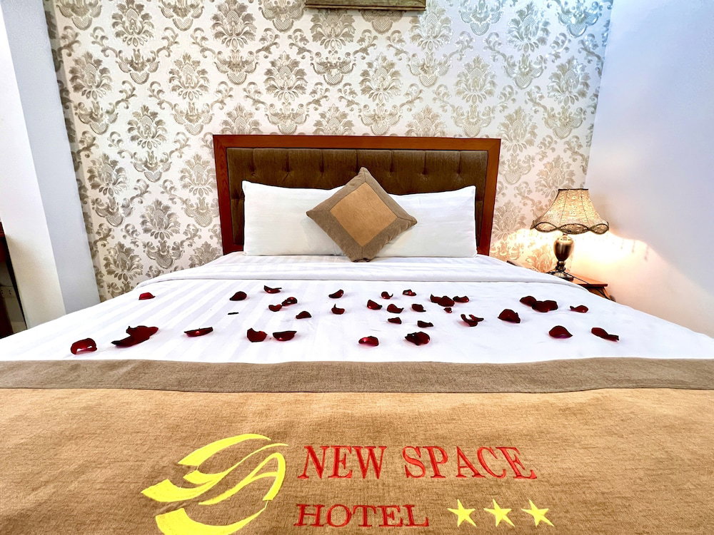 New Space Hotel Airport