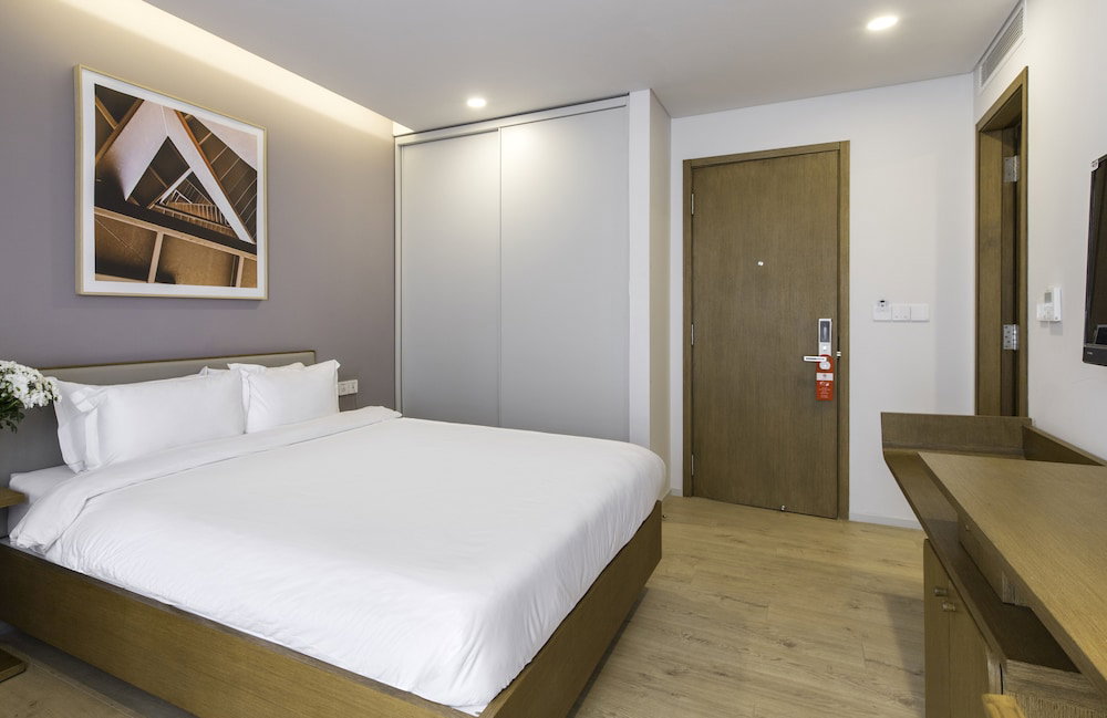 Santiny Hotel