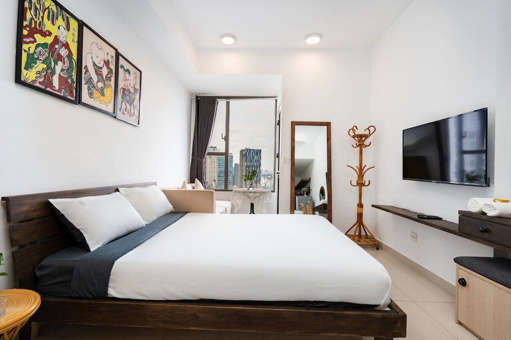 Cen Oasis Apart - Cenriver Side