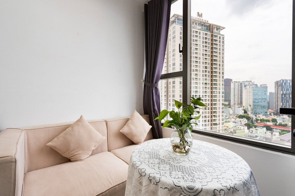 Cen Oasis Apart - Cenriver Side