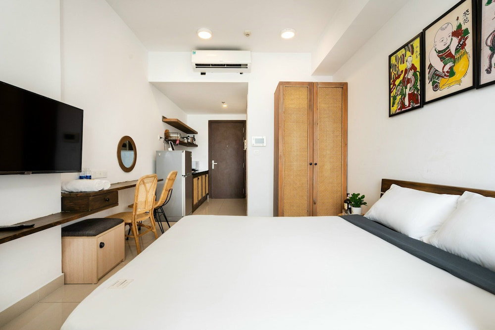 Cen Oasis Apart - Cenriver Side
