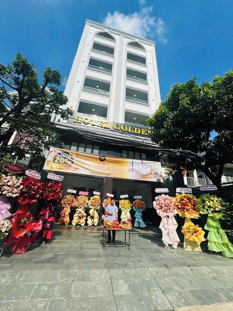 Hotel Golden Hotel Sg By Bay Luxury
