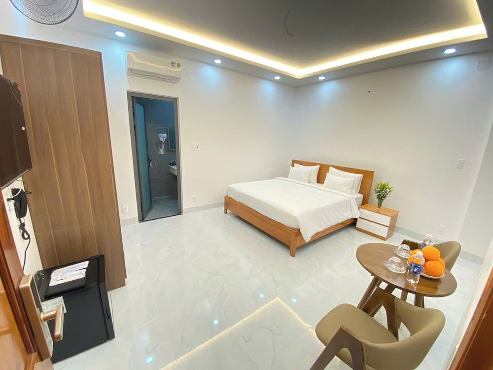 Golden Hotel Sg By Bay Luxury