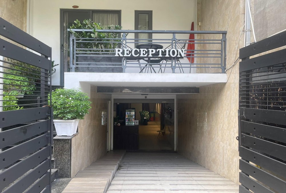 Eva Adam Hotel