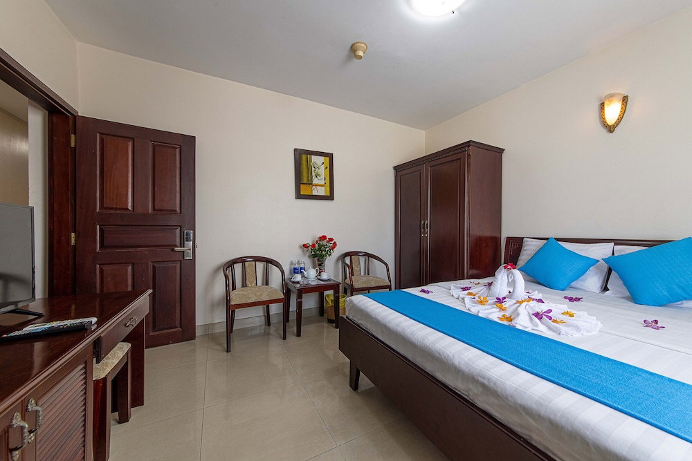 Phong Lan 2 Hotel