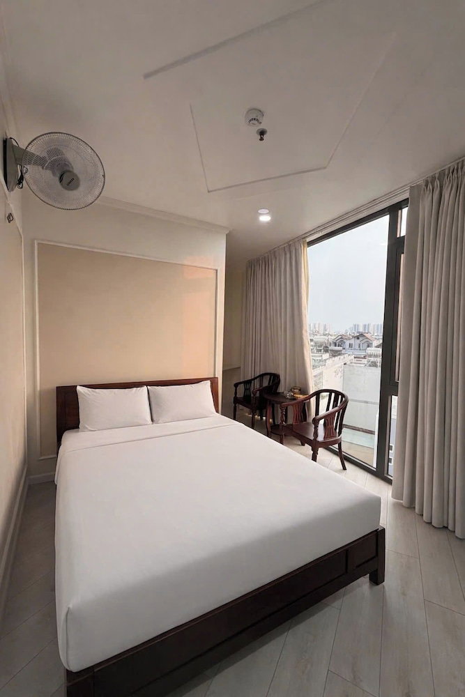 Amour Luxury Hotel - By Bay Luxury