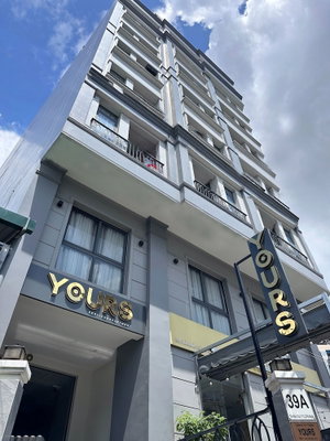 Hotel Yours Studio Tower cazare Quan Binh Thanh