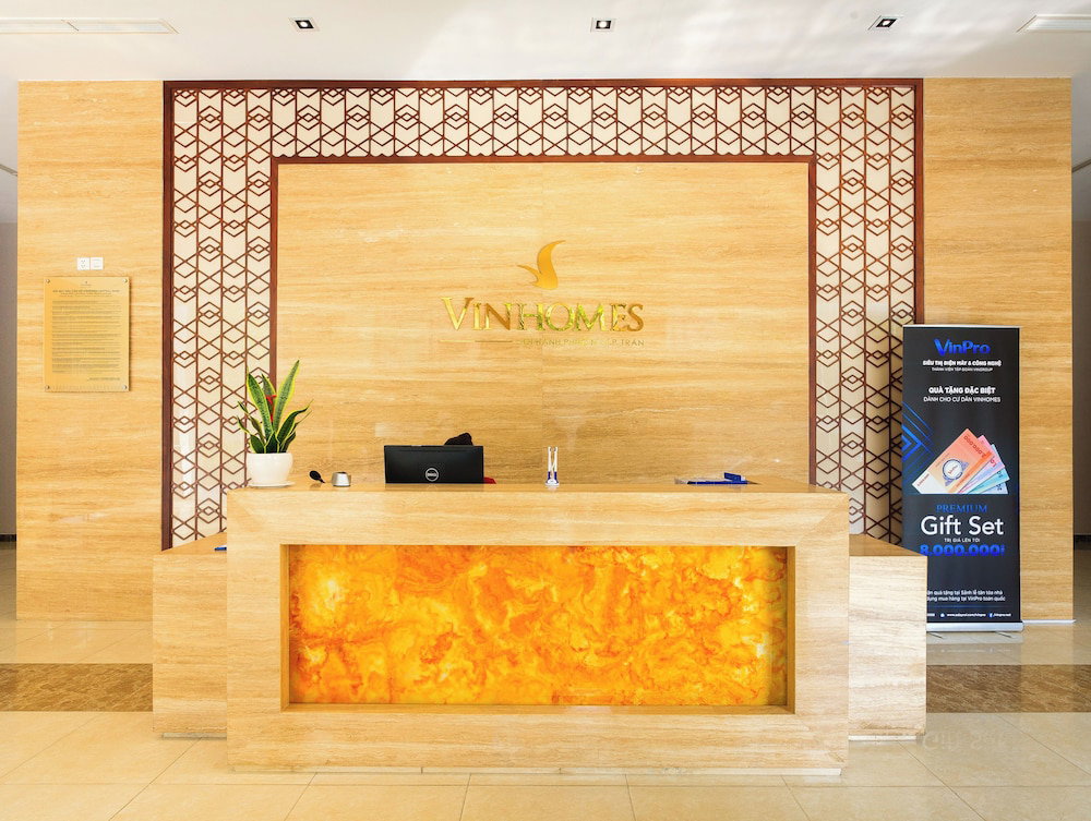 Refined Saigon - Vinhome Central Park