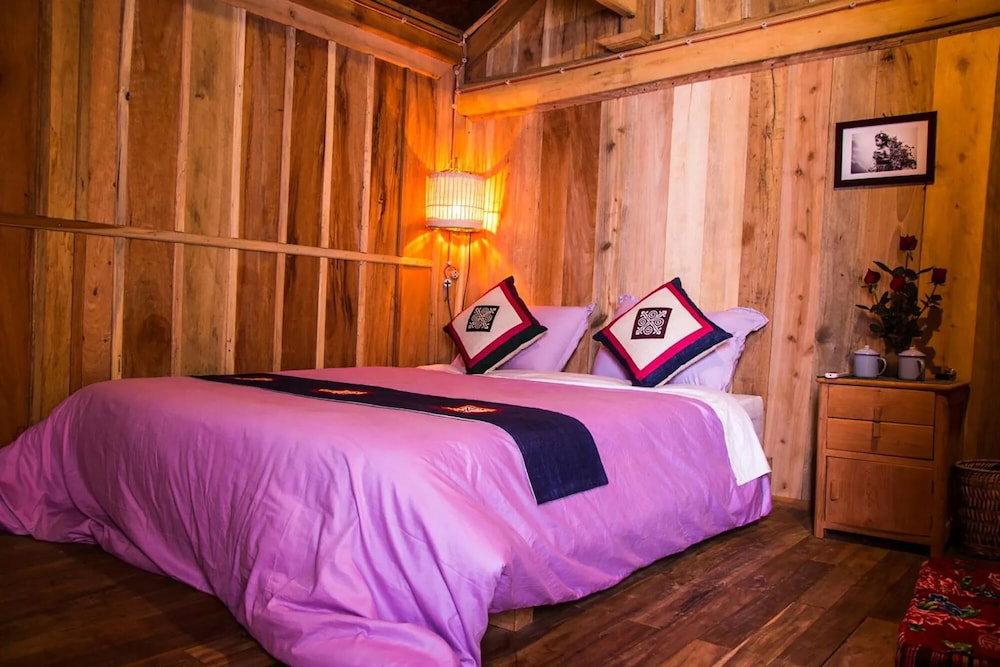 Hotel Meo Vac Giac Xua Homestay