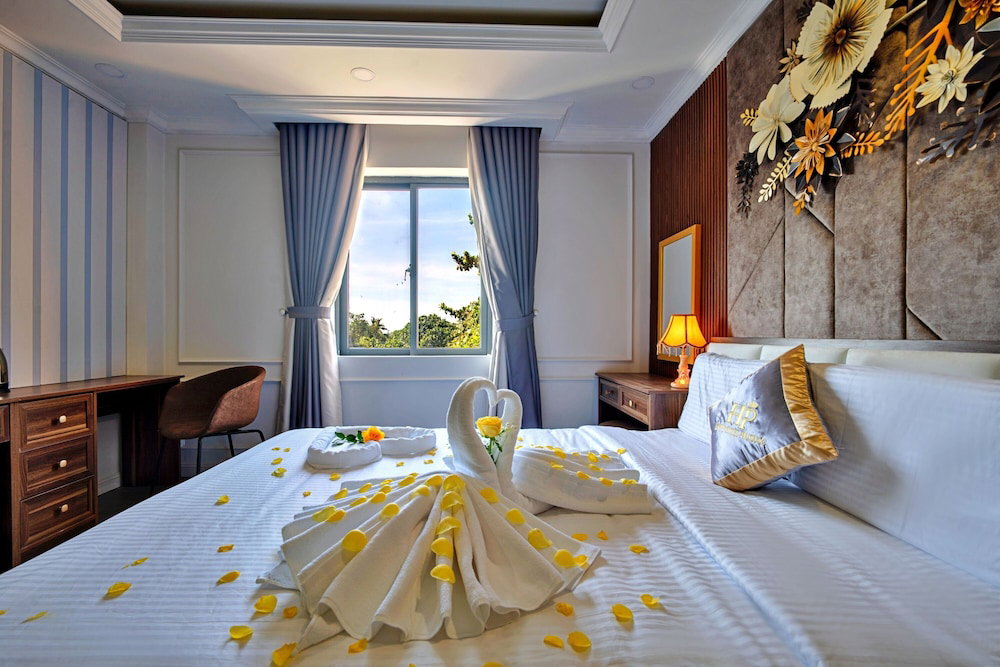 S79 Hotel Happy 88 Tran Hung Dao Street