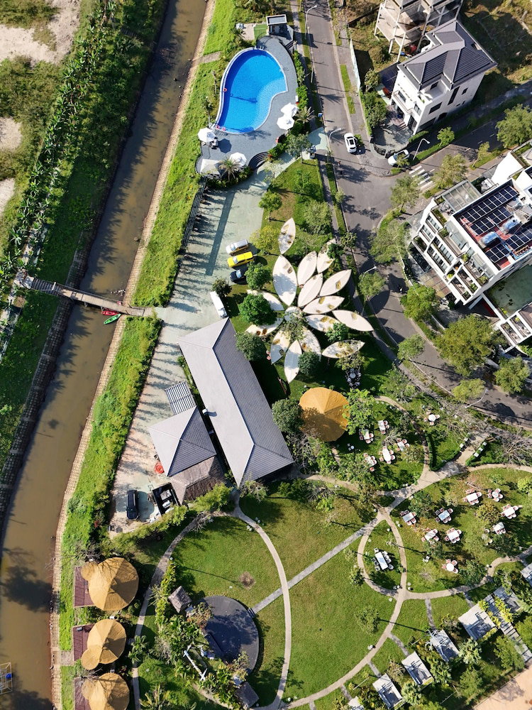 Hotel Cami Riverside Resort Đà Nẵng