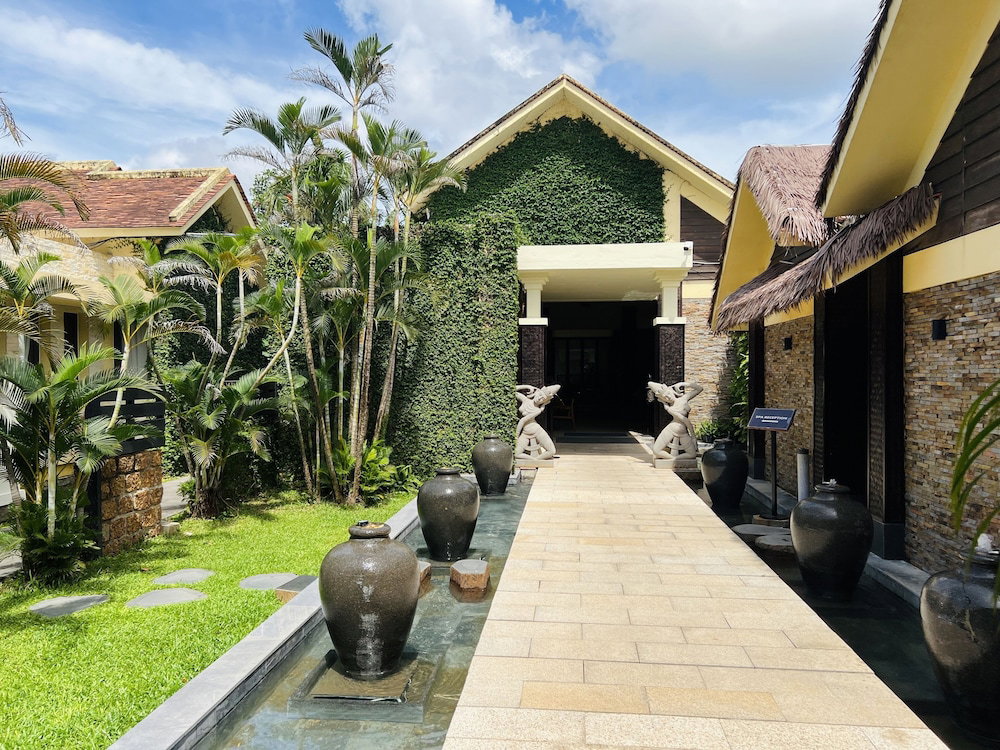 The Blossom Resort Island Da Nang
